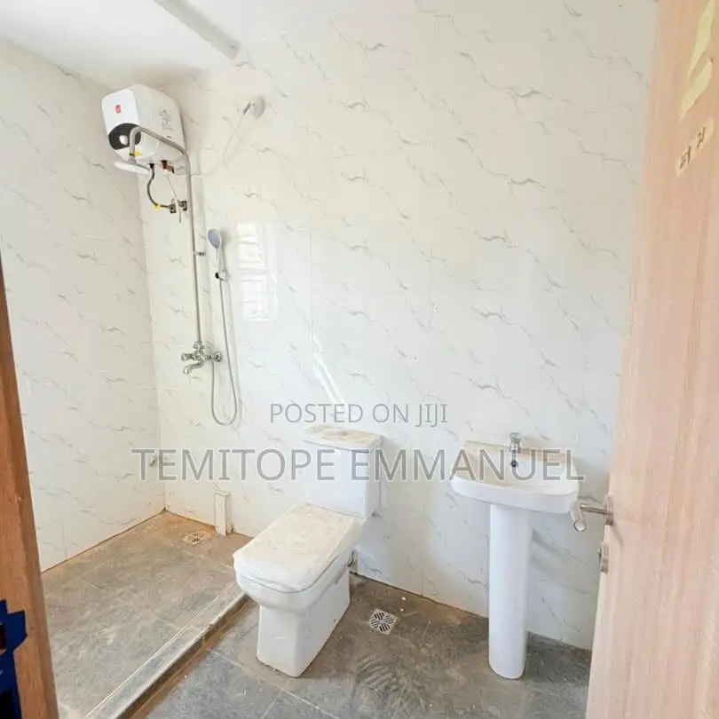 Furnished 2bdrm Apartment in Isheri North for sale in Isheri North