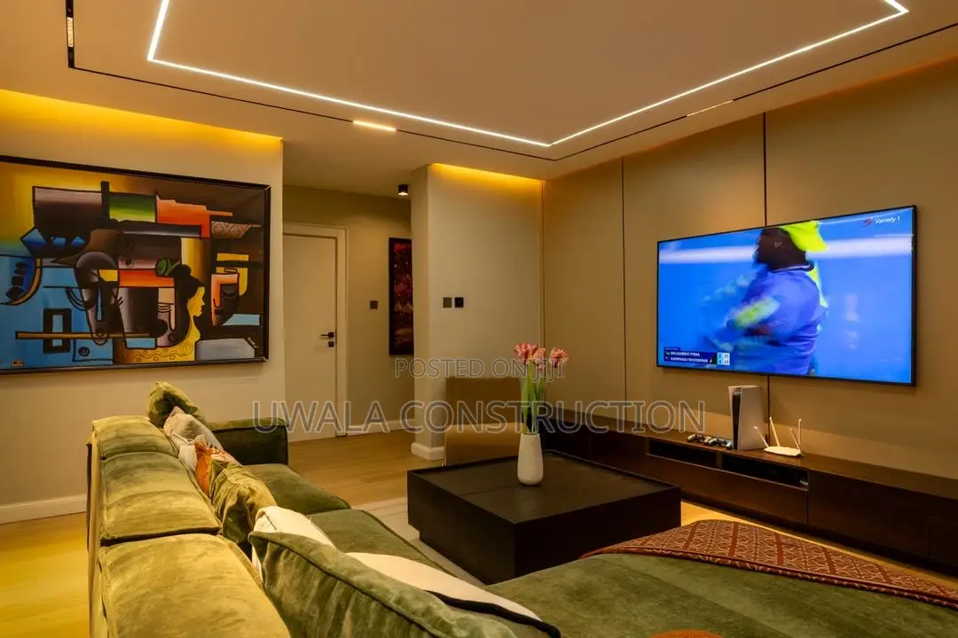 Premium 2-Bedroom Luxury Short-Let With Ps5 Workstation in Kiami