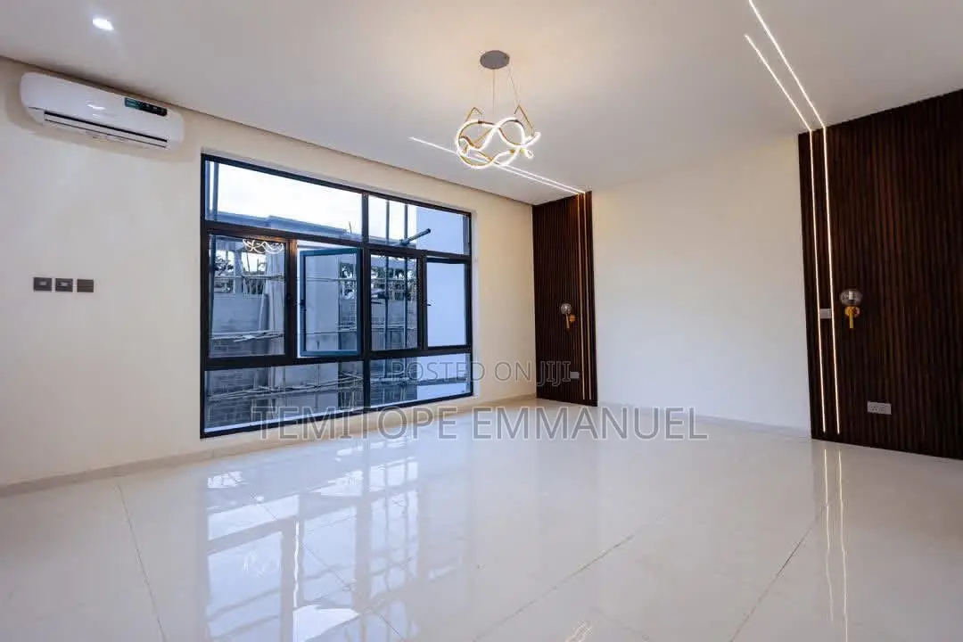 Furnished 4bdrm Maisonette in Ikoyi for sale in Ikoyi