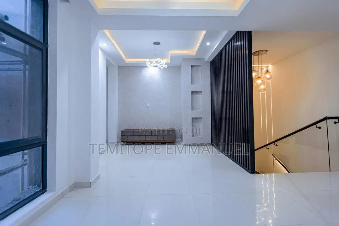 Furnished 4bdrm Maisonette in Ikoyi for sale in Ikoyi