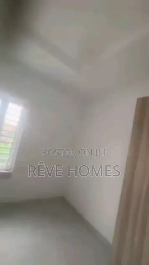 2bdrm Block of Flats in Alagomeji for rent in Alagomeji