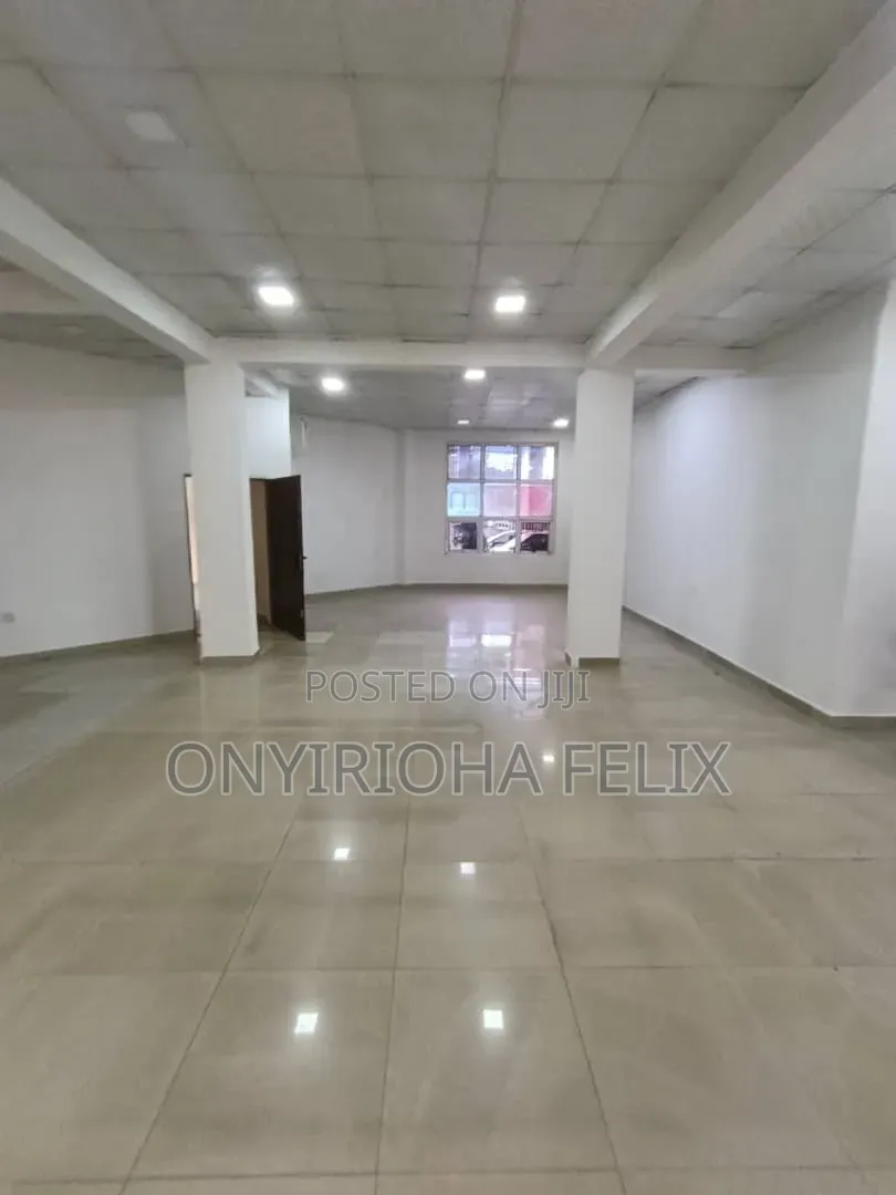 150sqs Shop/Office in Wuse 2