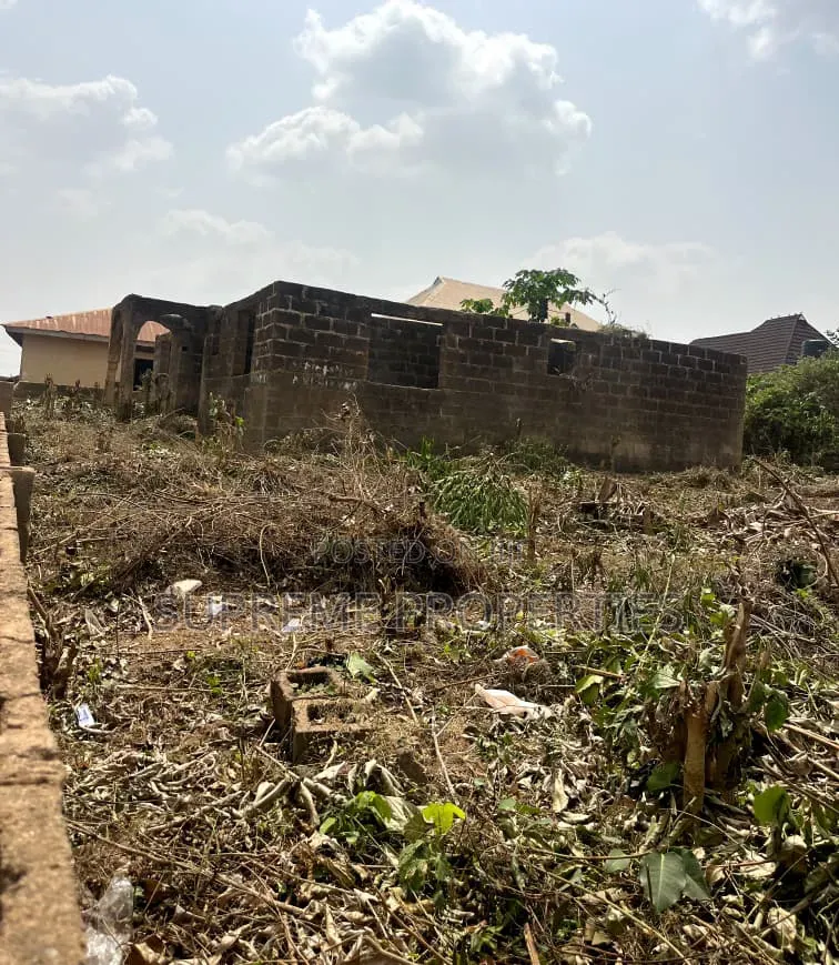 3bdrm Bungalow in Olorunda After Akobo Aliri, Ibadan for Sale in Ibadan
