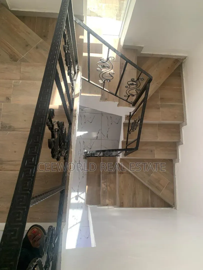 4bdrm Duplex in Calton Gate Estate, Akobo for rent in Akobo