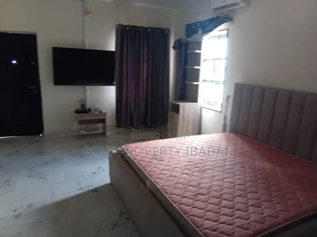 Furnished 3bdrm Apartment in Opp Club, Eleyele for rent in Eleyele