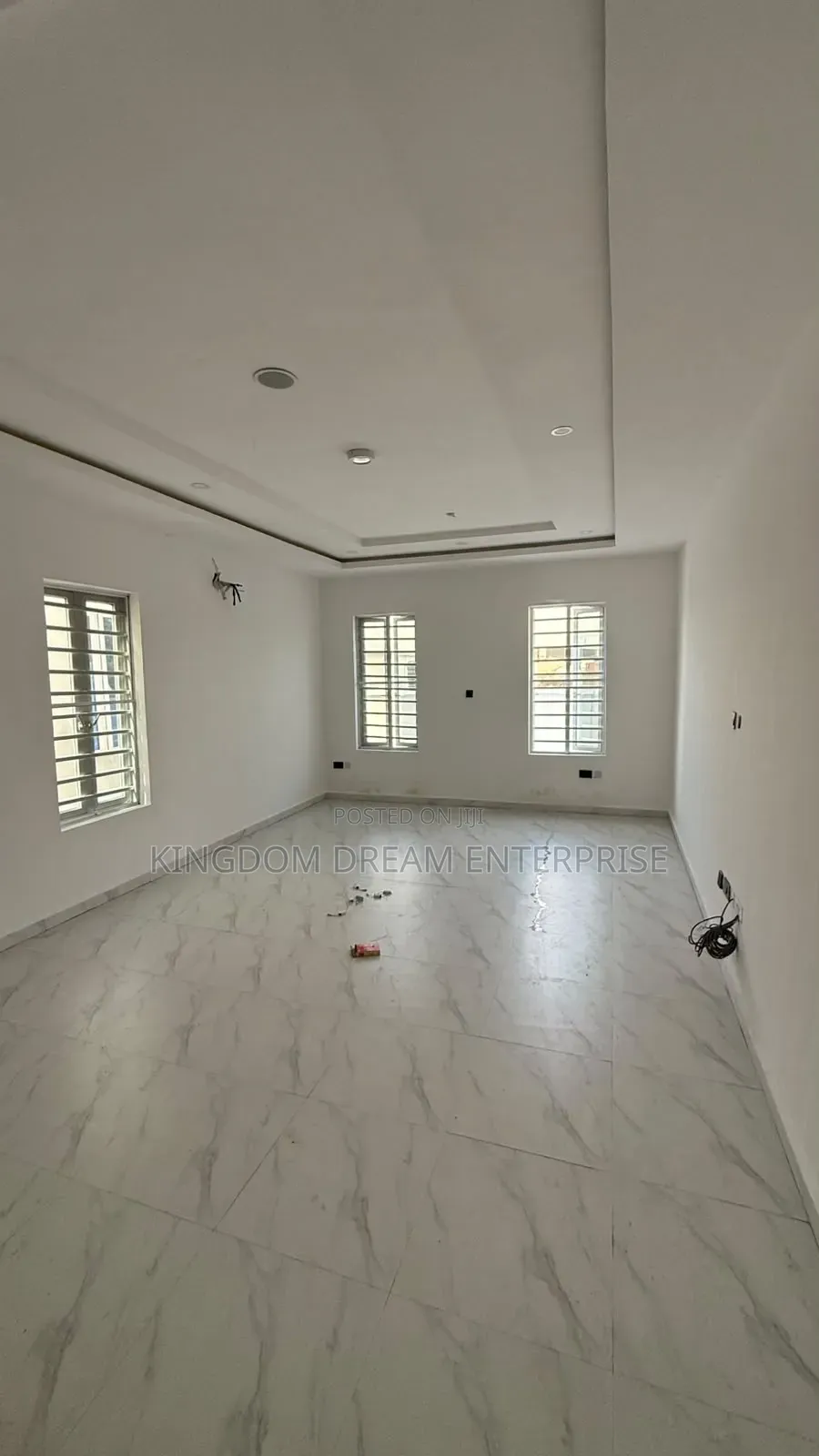 4bdrm Duplex in Omole Phase 1 for rent in Omole Phase 1