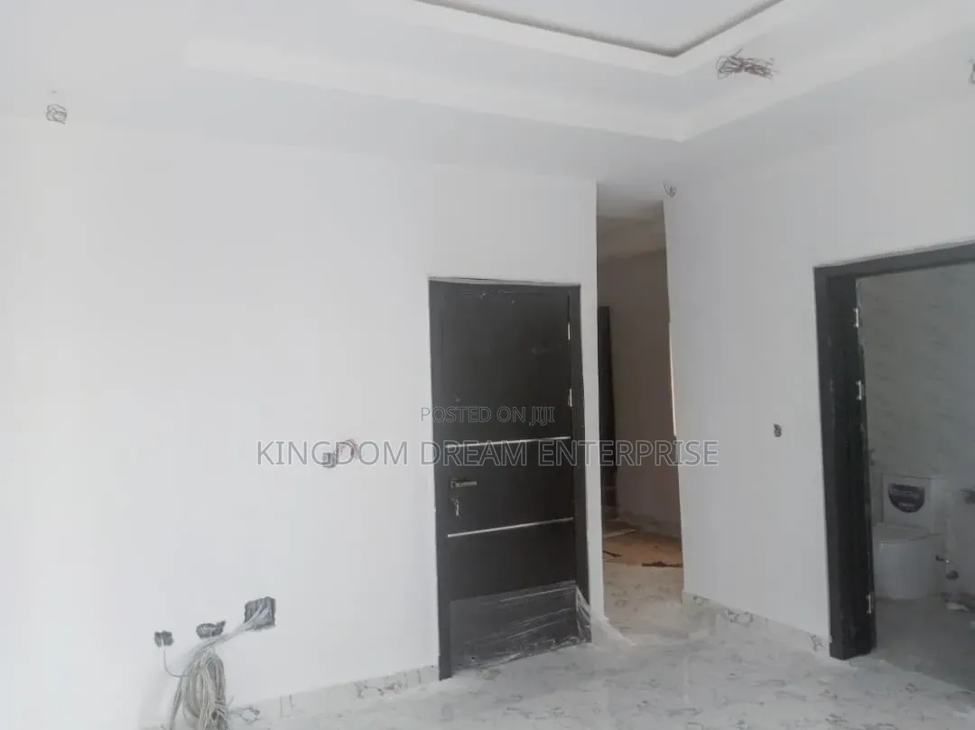 4bdrm Duplex in Omole Phase 1 for rent in Omole Phase 1