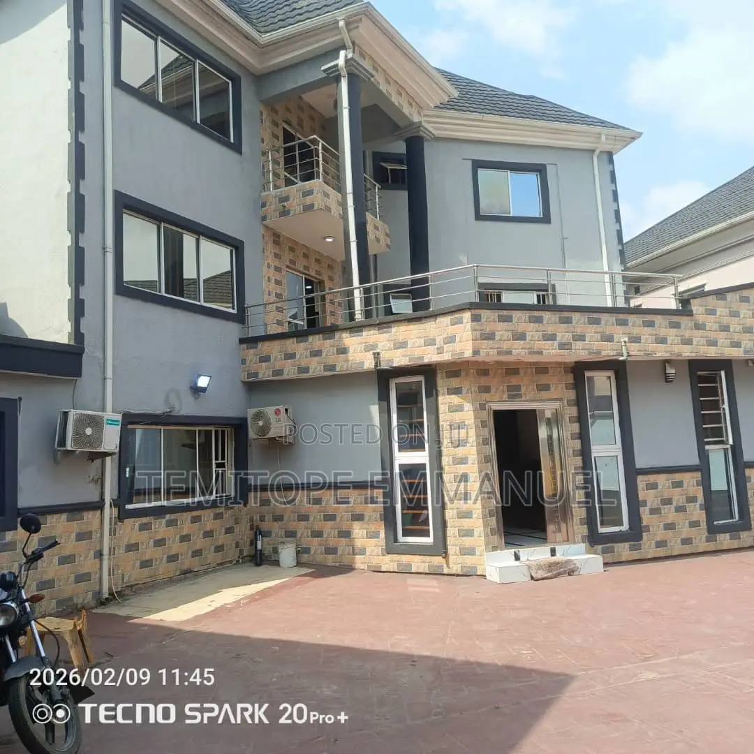 Furnished 9bdrm Block of Flats in Omole Phase 1 for sale in Omole Phase 1