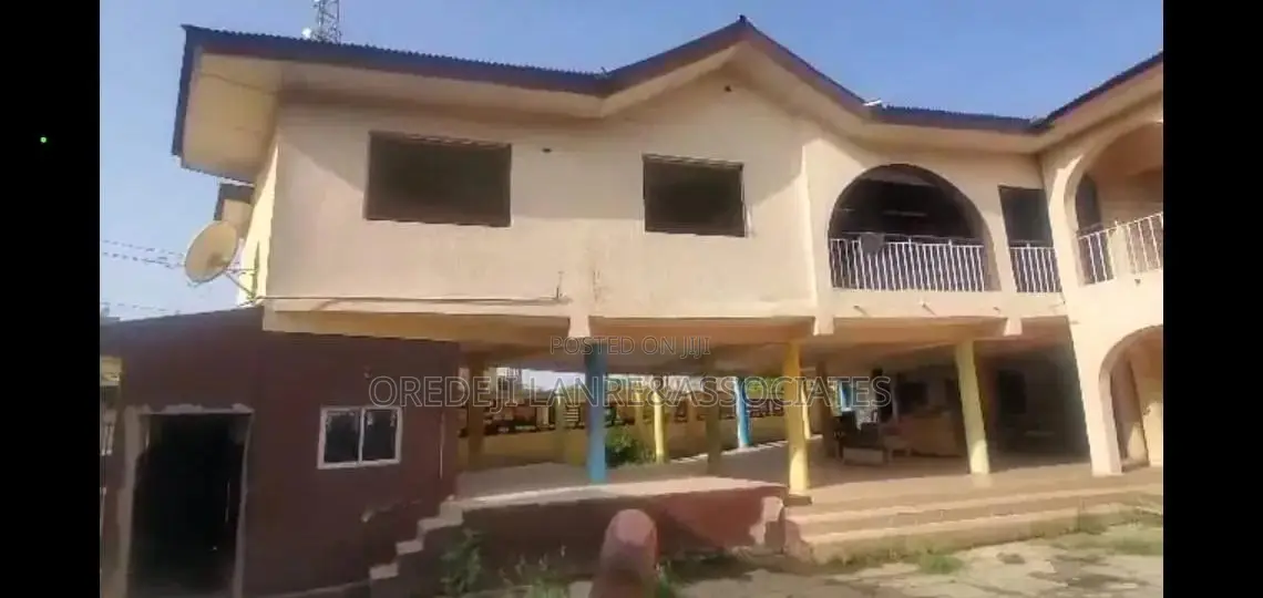 A Corner Piece School Structure Sitting on 1,190sqm C of O N570m in Iju