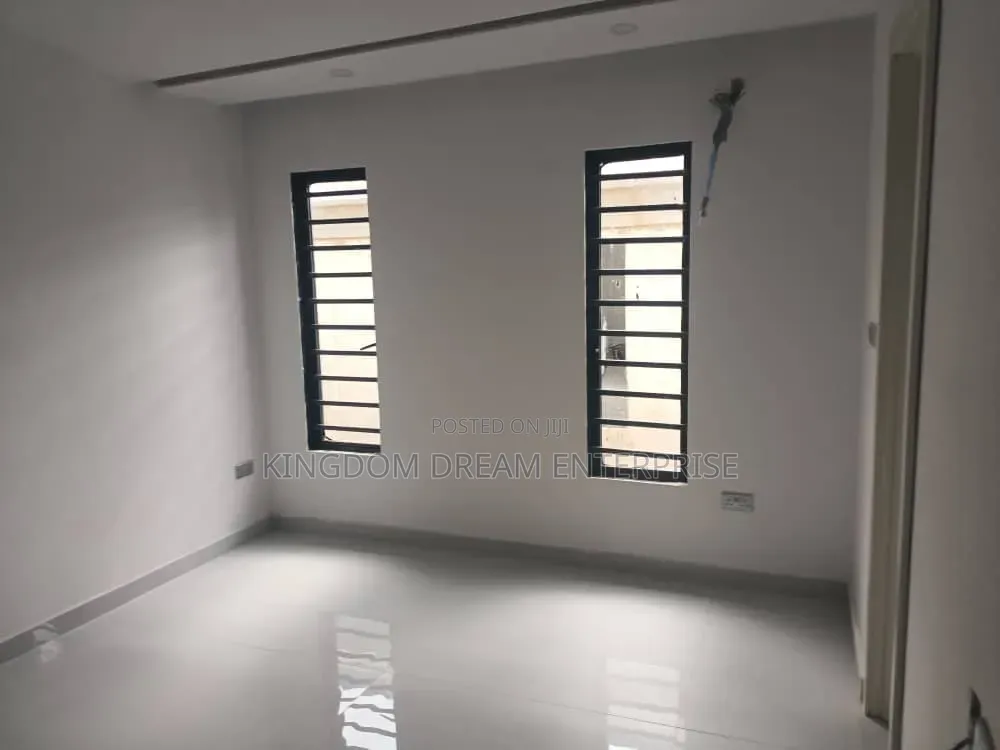4bdrm Duplex in Opebi Ikeja for sale in Opebi