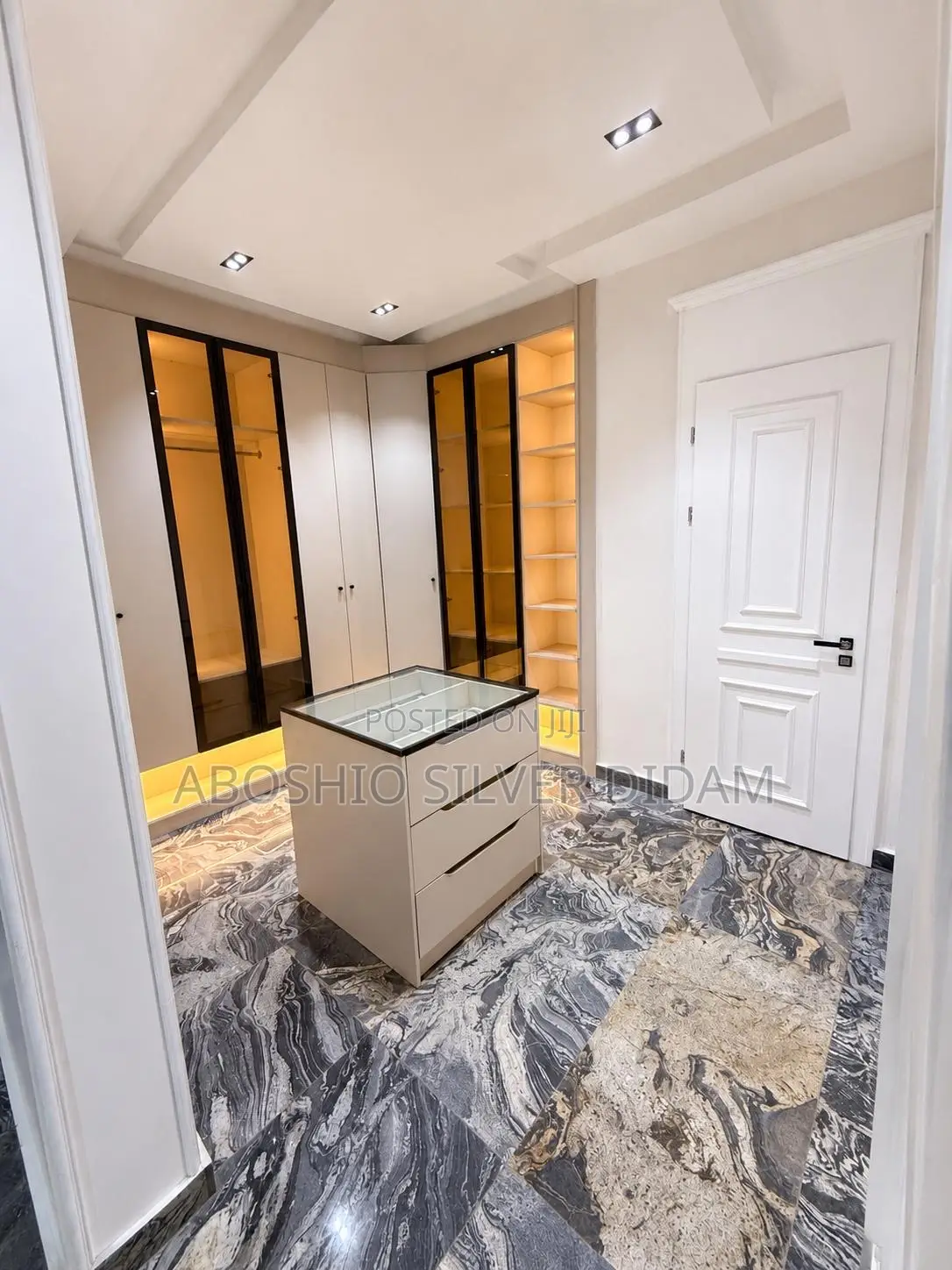 Furnished 7bdrm Mansion in Asokoro for sale in Asokoro