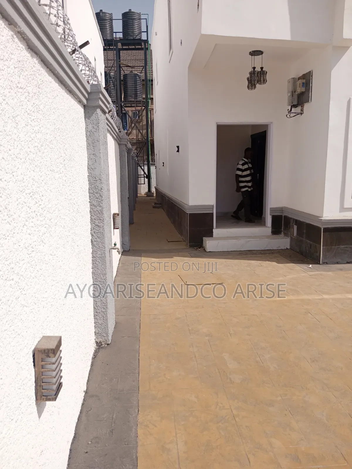 4bdrm Duplex in Along Von Estate, Sabon Lugbe for sale in Sabon Lugbe