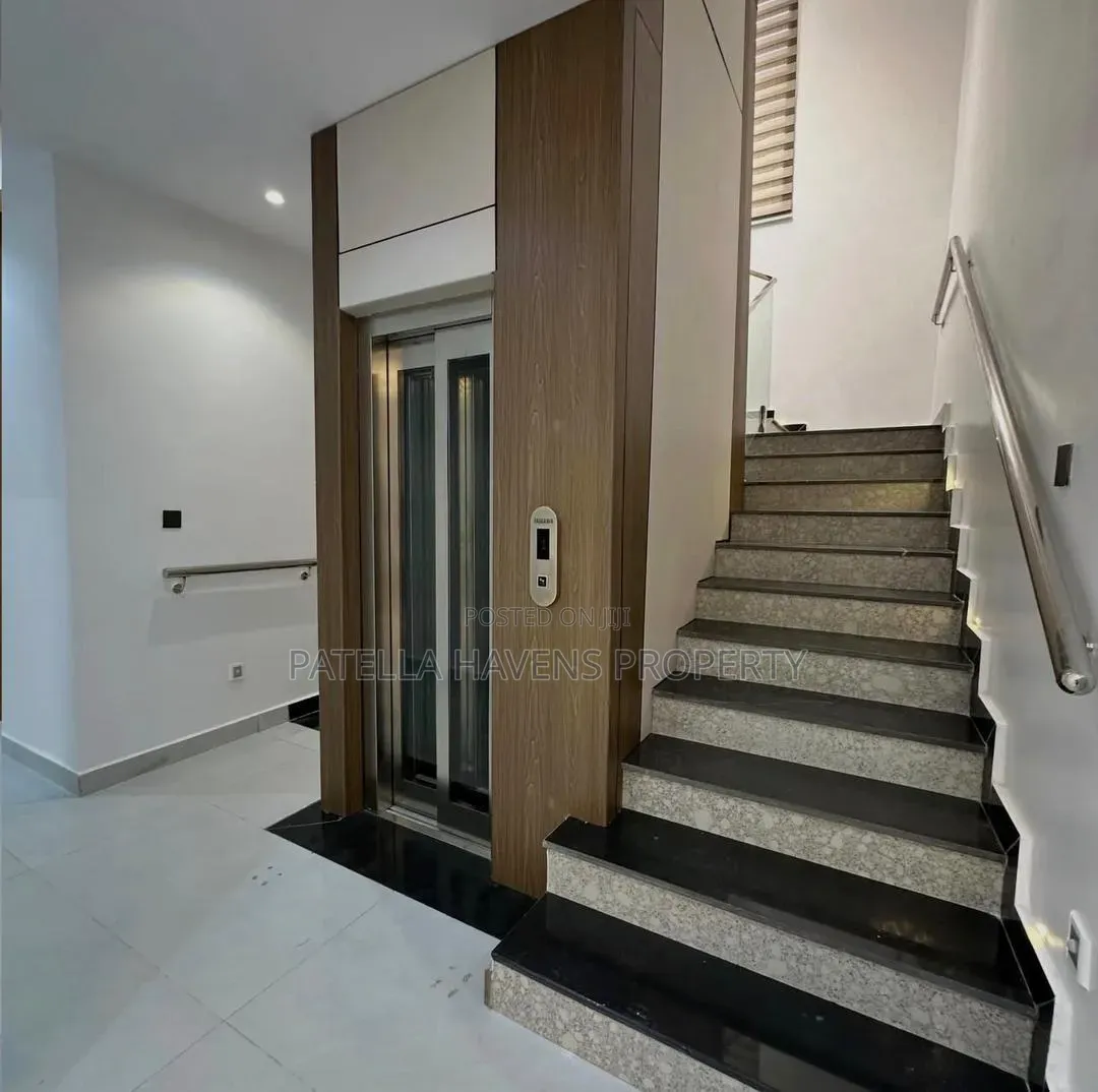 6bdrm Duplex in Mabushi for sale in Mabushi