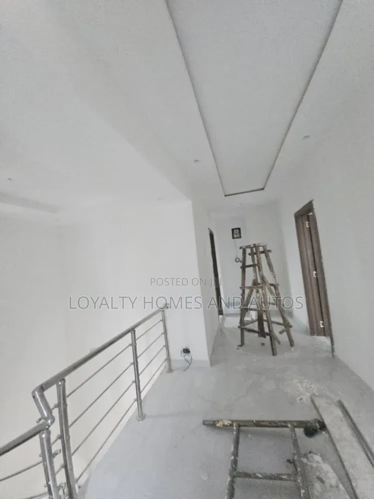 4bdrm Duplex in GRA Phase 1 for sale in GRA Phase 1