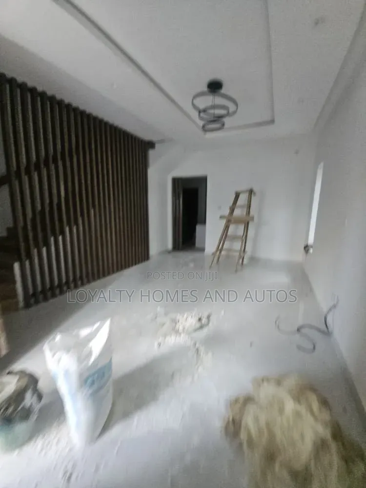 4bdrm Duplex in GRA Phase 1 for sale in GRA Phase 1