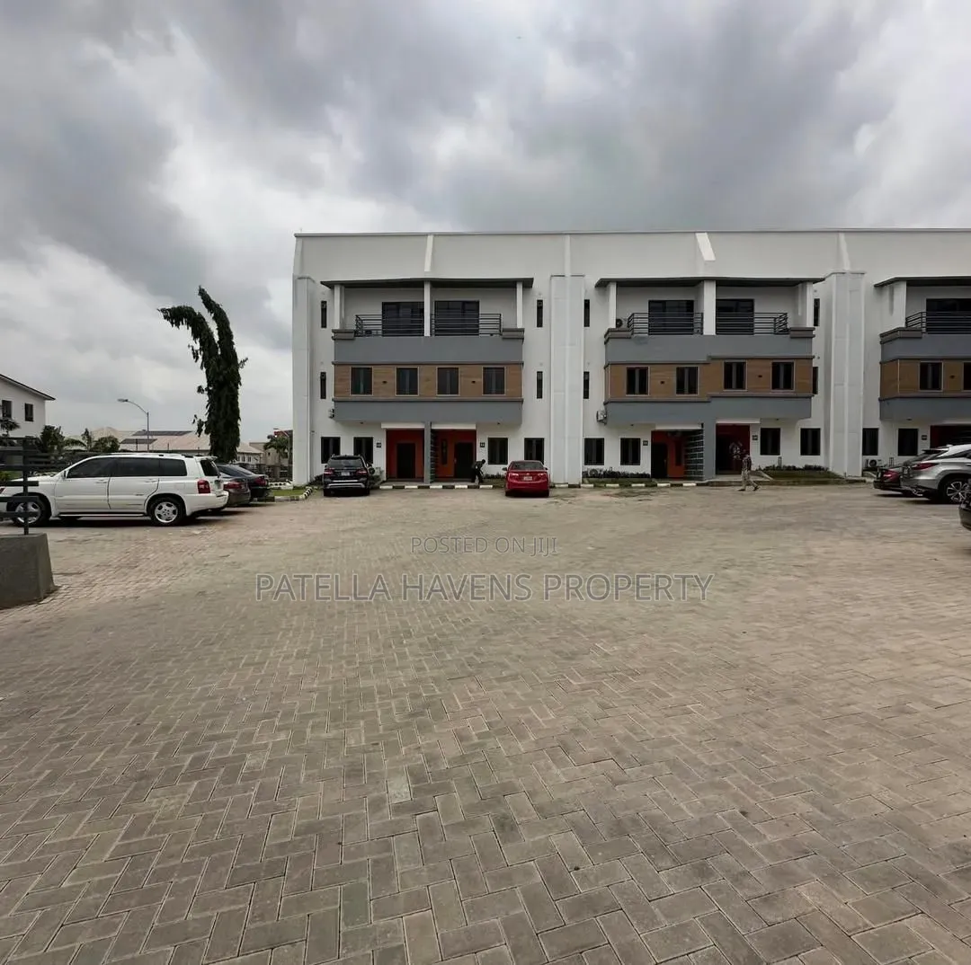 4bdrm Duplex in Wuye for sale in Wuye