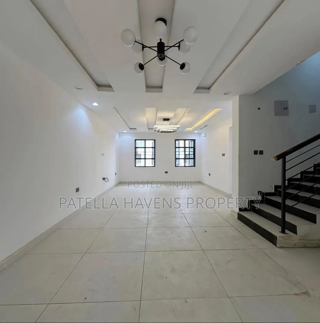 4bdrm Duplex in Wuye for sale in Wuye