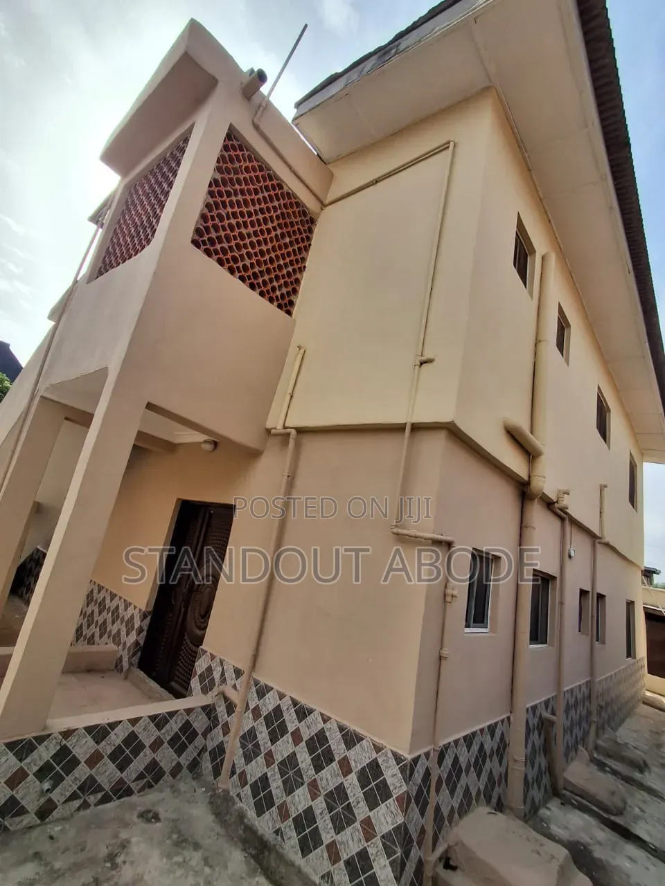 3bdrm Block of Flats in Good Location, Cement for sale in Cement