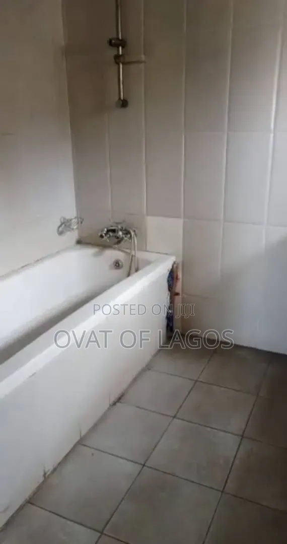 3bdrm Apartment in Lekki Phase 1 for rent in Lekki Phase 1