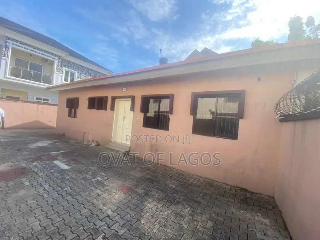 3bdrm Apartment in Lekki Phase 1 for rent in Lekki Phase 1