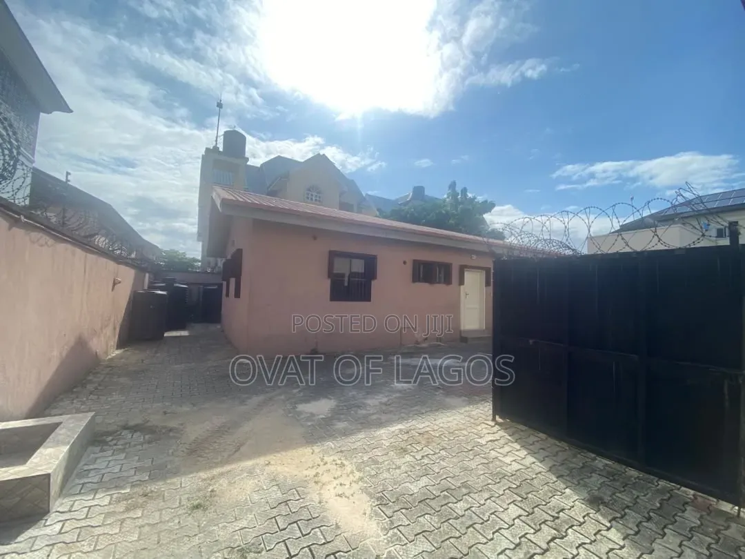 3bdrm Apartment in Lekki Phase 1 for rent in Lekki Phase 1