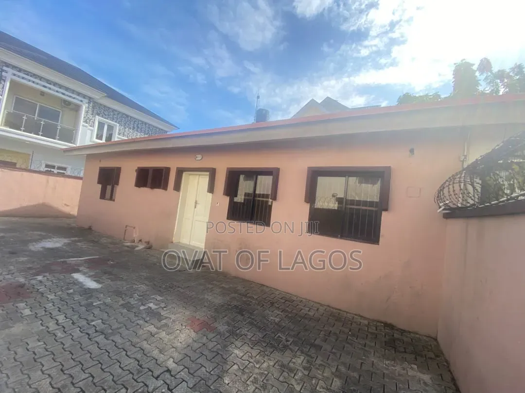 3bdrm Apartment in Lekki Phase 1 for rent in Lekki Phase 1