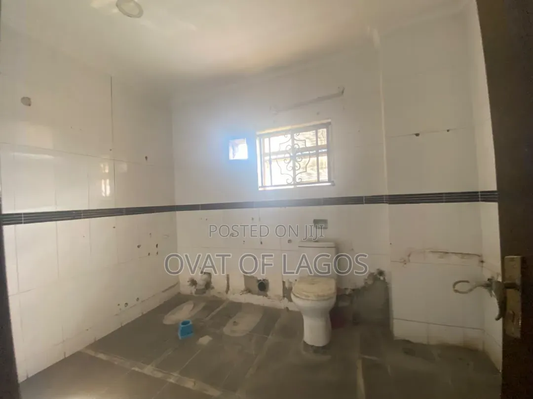 5bdrm Duplex in Lekki Phase 1 for rent in Lekki Phase 1