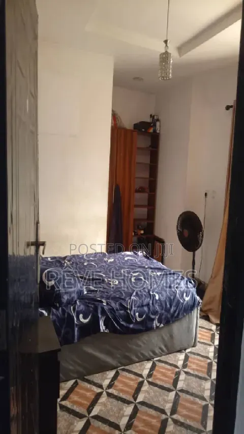 2bdrm Block of Flats in Alagomeji for rent in Alagomeji