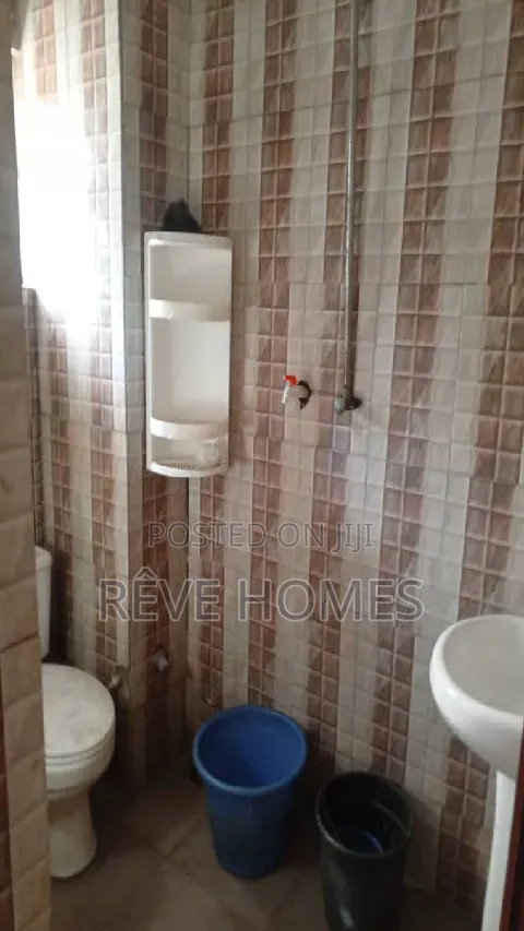 2bdrm Block of Flats in Alagomeji for rent in Alagomeji