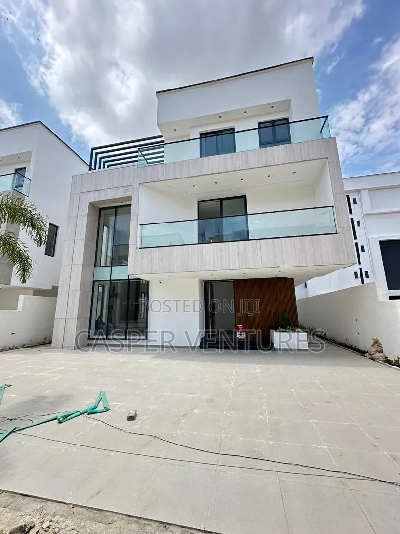 6bdrm Duplex in Admiralty, Lekki Phase 1 for sale in Lekki Phase 1