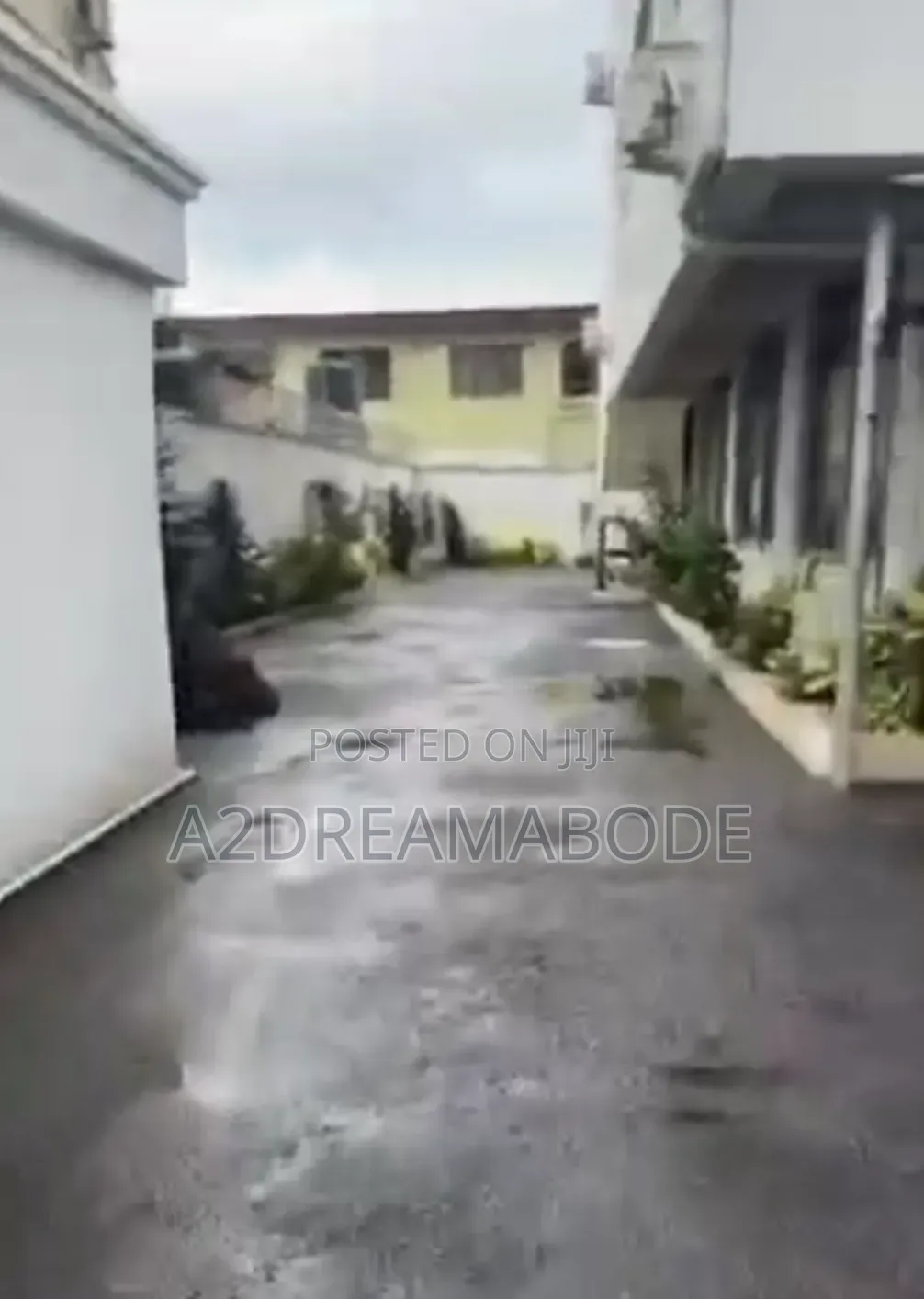 Exclusive Office Building in Opebi