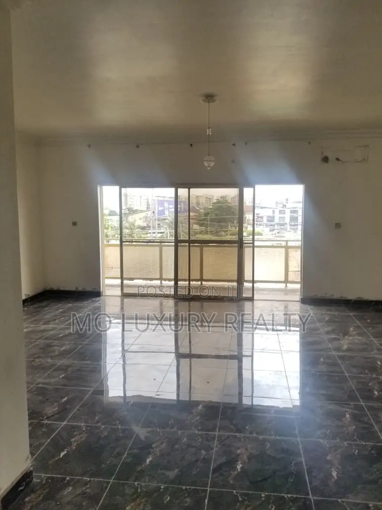 3bdrm Apartment in Ikate-Elegushi for rent in Ikate-Elegushi