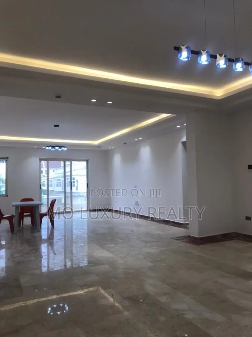 3bdrm Apartment in Old Ikoyi for rent in Old Ikoyi