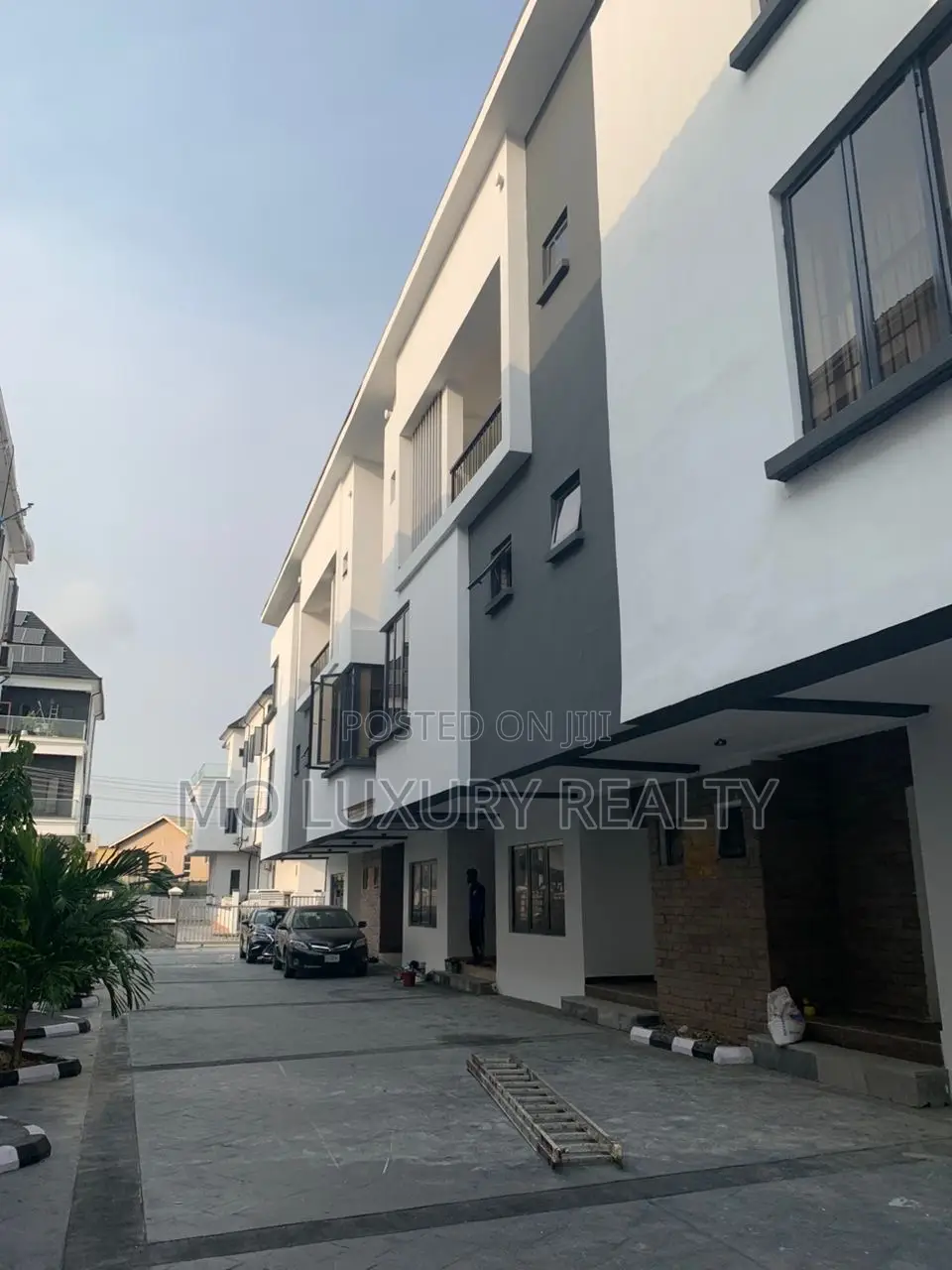 3bdrm Townhouse / Terrace in Chevron for rent in Chevron