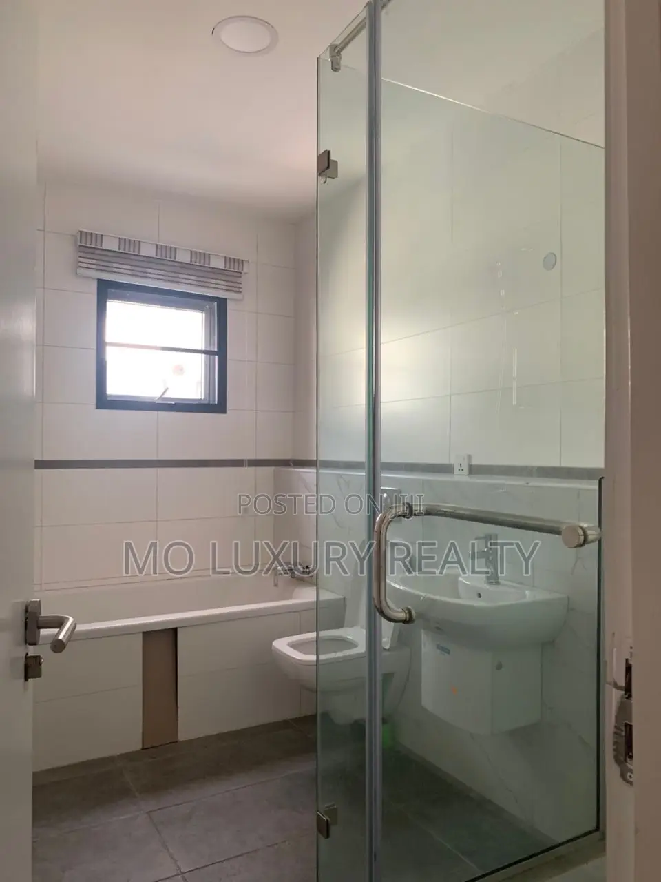 Furnished 3bdrm Maisonette in Chevron for rent in Chevron