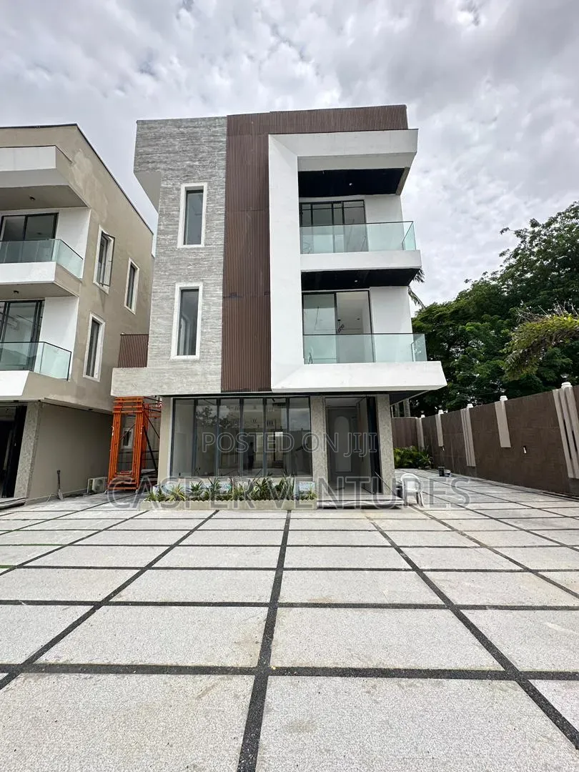5bdrm Duplex in Osborne for sale in Osborne Foreshore Estate