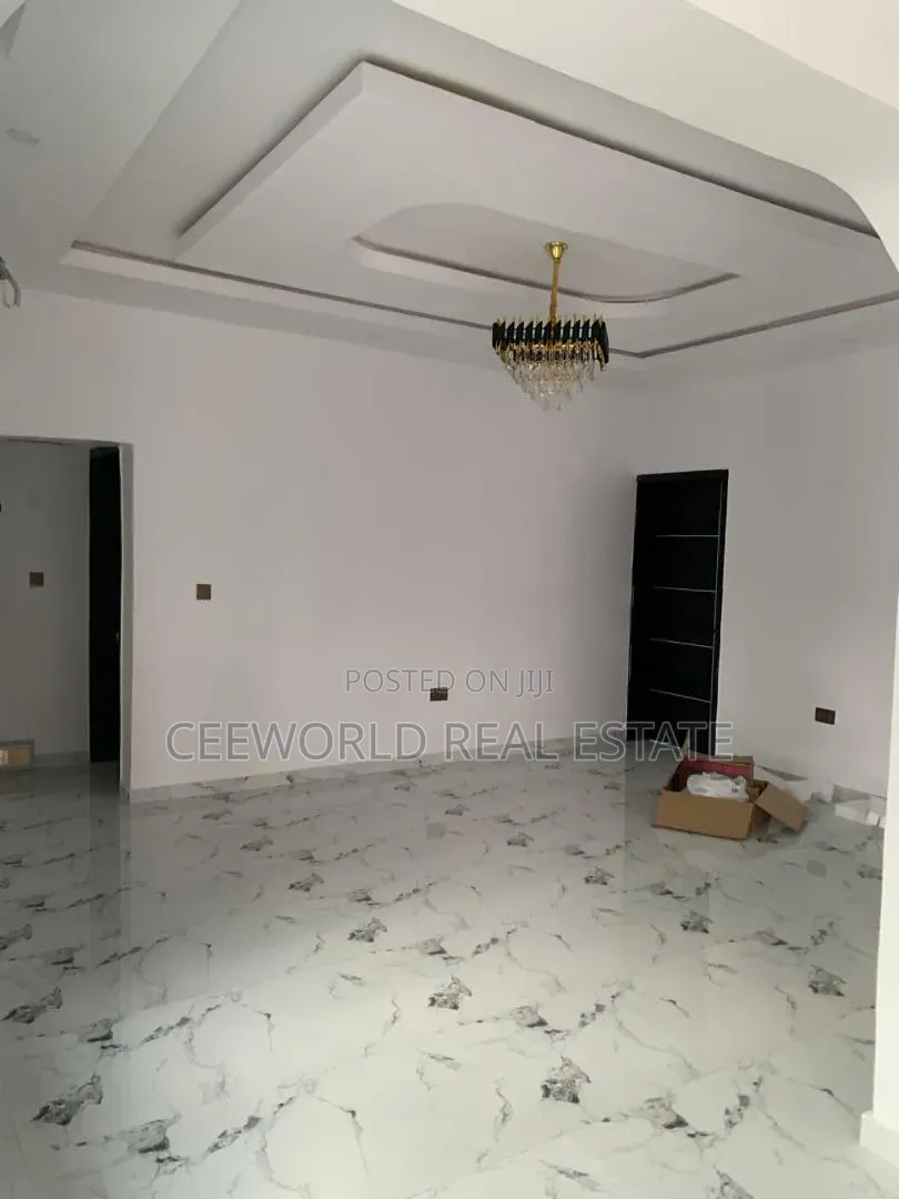 3bdrm Bungalow in Premier Estate Elebu, Akala Express for rent in Akala Express