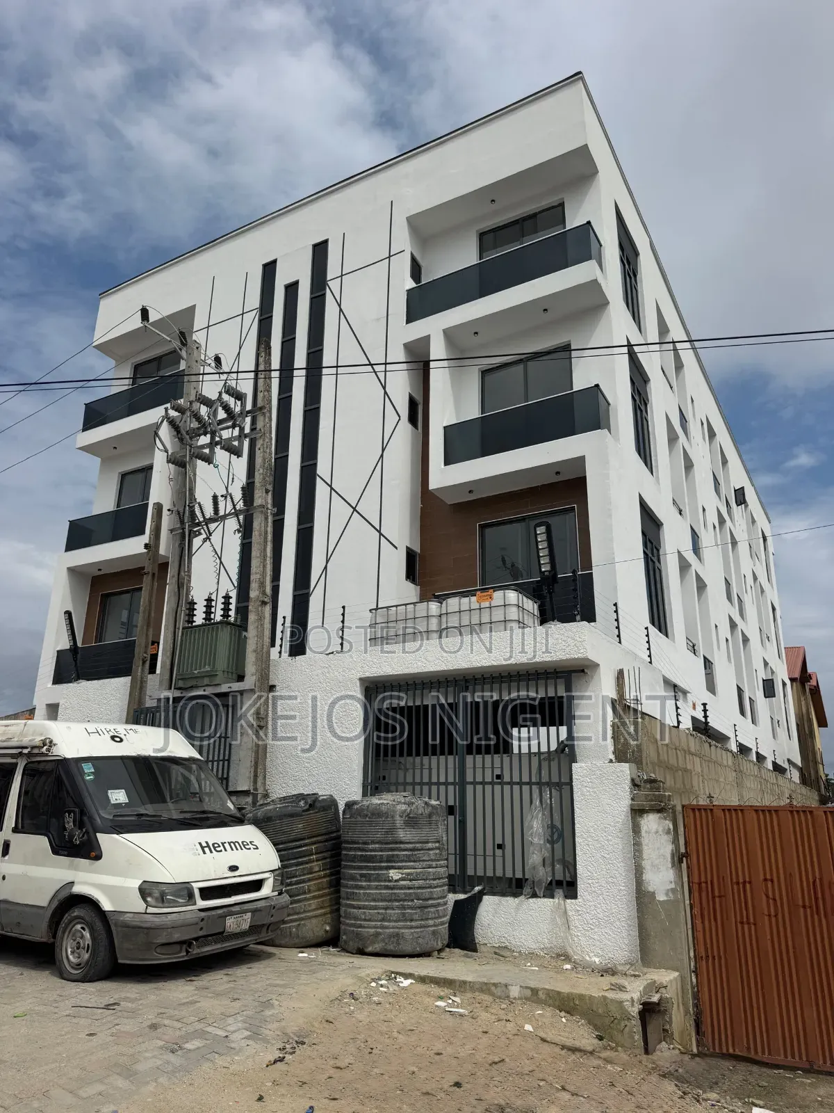 2bdrm Apartment in Igbo Efon for sale in Igbo-efon