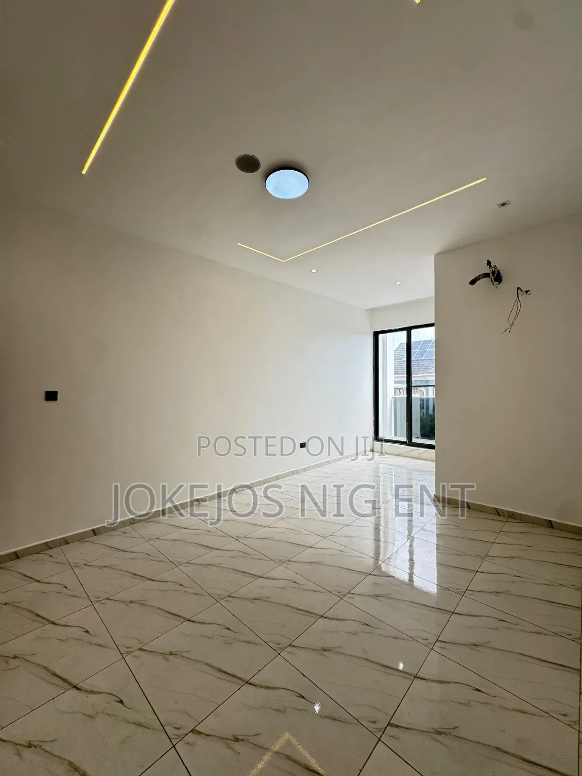 2bdrm Apartment in Igbo Efon for sale in Igbo-efon
