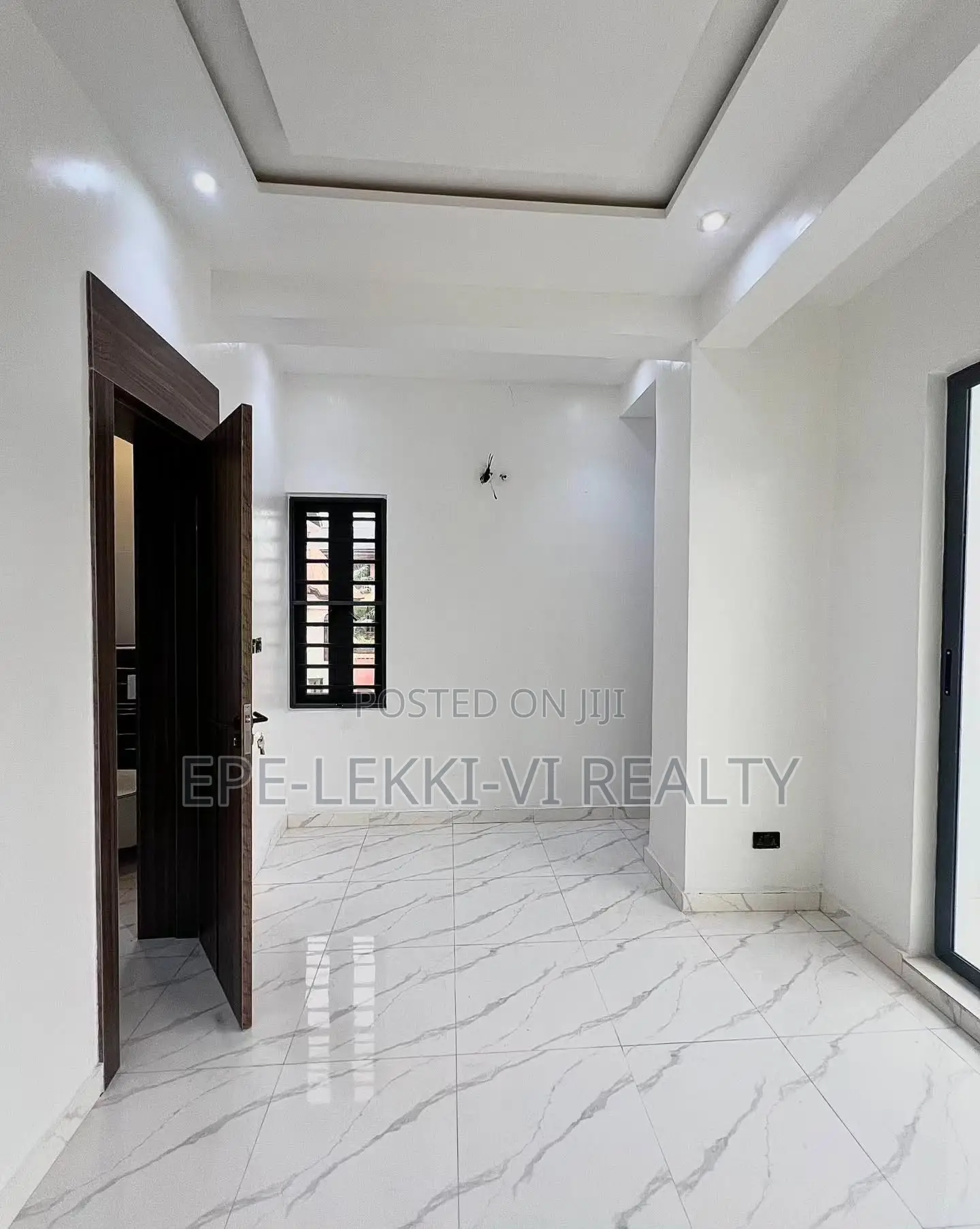 2bdrm Block of Flats in Lekki Phase 1 for sale in Lekki Phase 1