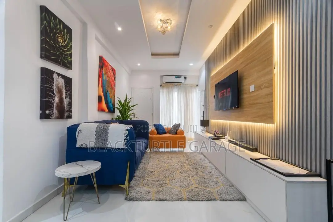 2 Bedroom Shortlet Apartment in Lekki