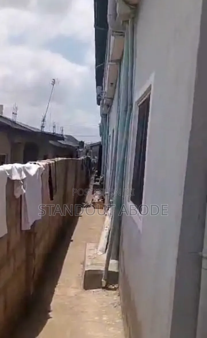 2bdrm Block of Flats in Good Location, Igando / Ikotun/Igando for sale in Igando / Ikotun/Igando