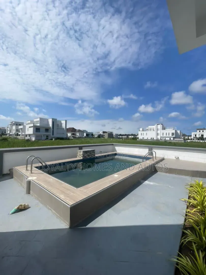 6bdrm House in VGC / Ajah for sale in VGC / Ajah