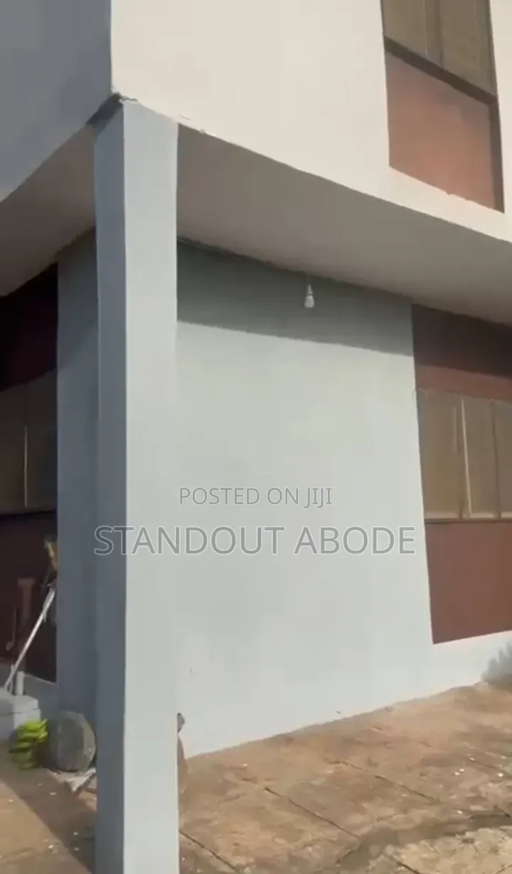 3bdrm Block of Flats in Good Location, Iyana Ipaja for sale in Iyana Ipaja