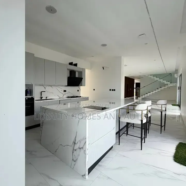 5bdrm House in VGC / Ajah for sale in VGC / Ajah