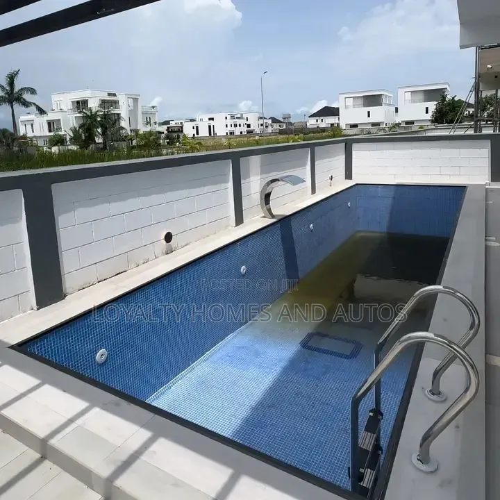 5bdrm House in VGC / Ajah for sale in VGC / Ajah