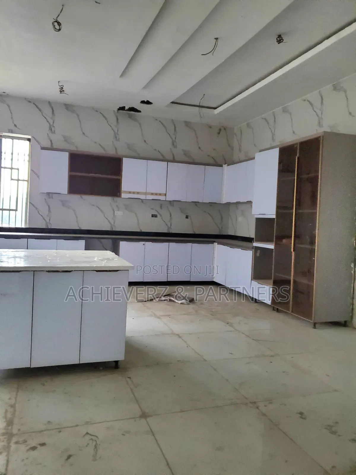 10bdrm Mansion in Maitama for sale in Maitama