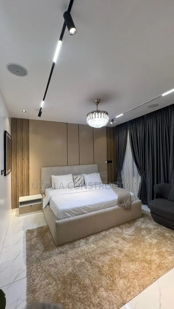 Ultra-Luxury Smart 4-Br Short-Let With Starlink Ps5 – Kado, Abuja in Kado