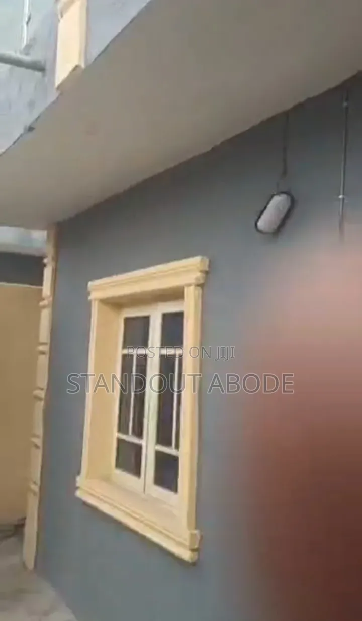 2bdrm Block of Flats in Good Location, Baruwa for sale in Baruwa