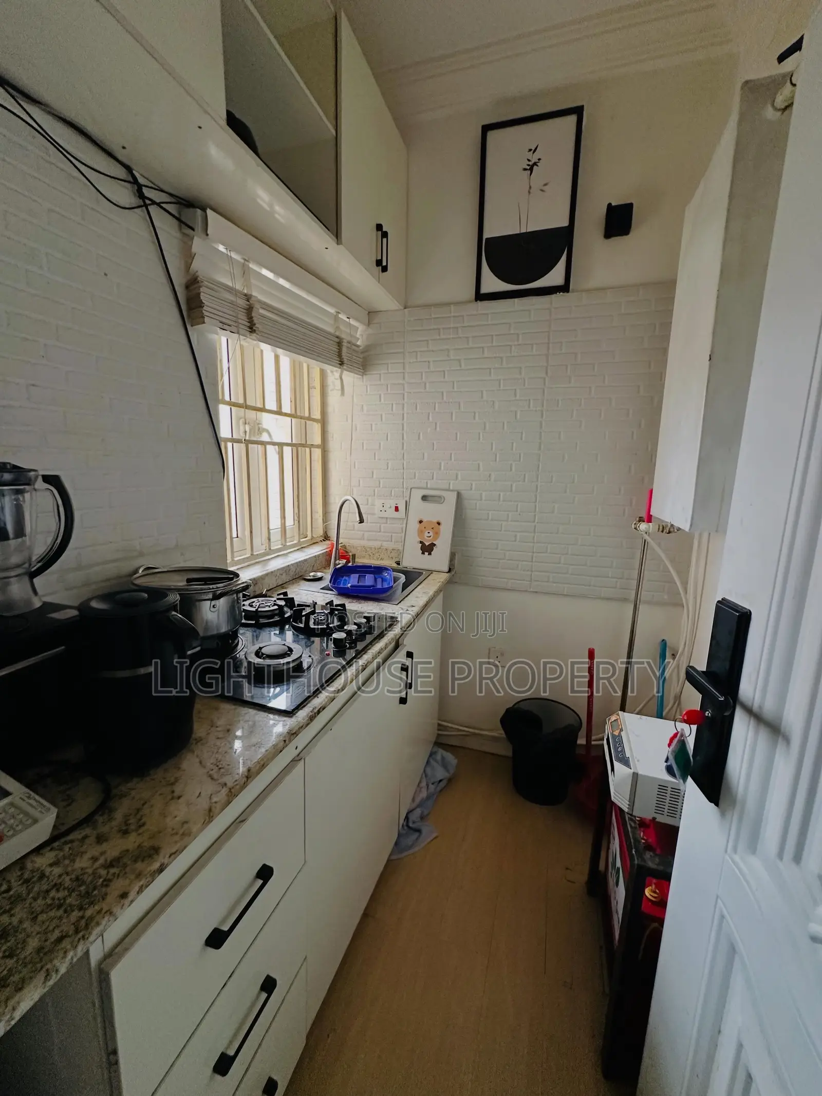 Furnished Studio Apartment in Wuye for sale in Wuye